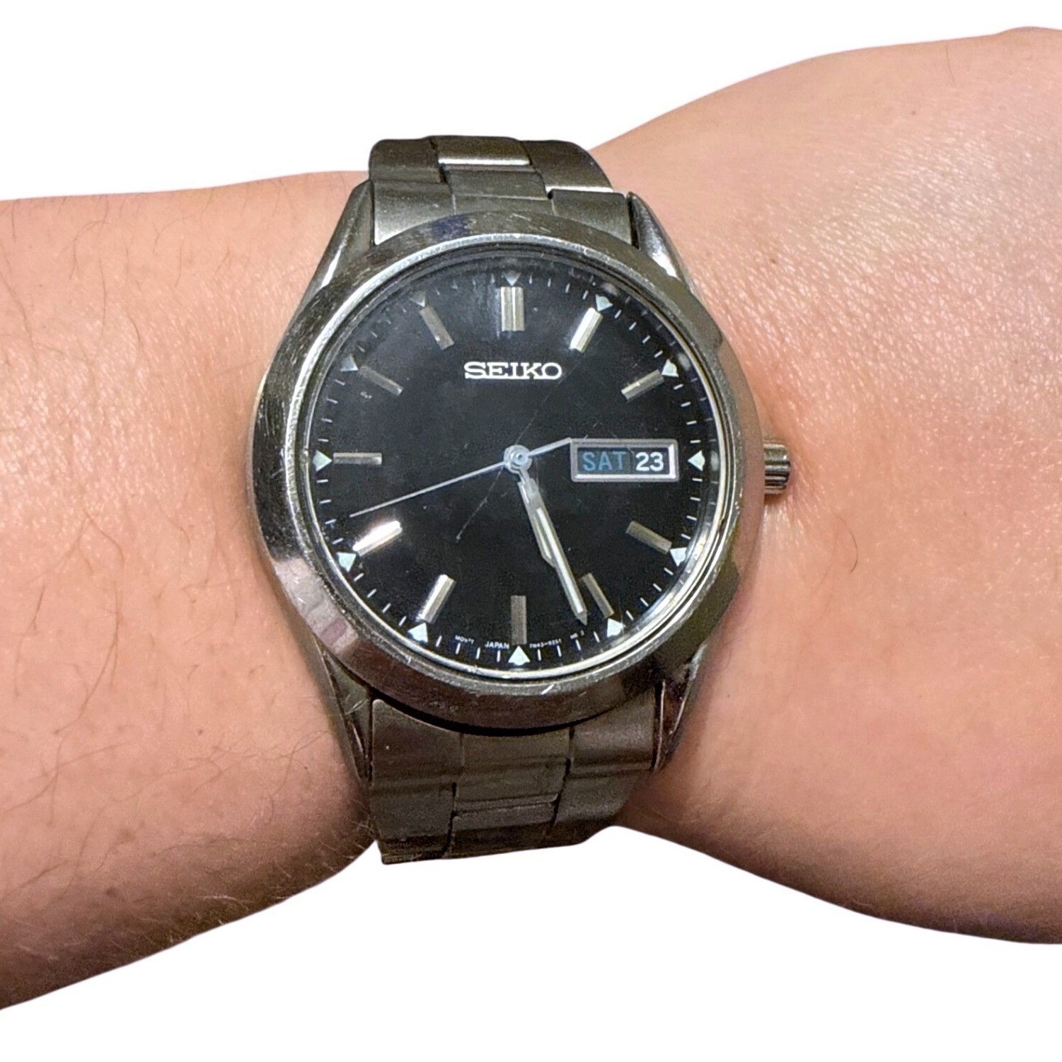 Seiko Stainless Steel Black Dial Day Date Quartz Mens Watch Classic Silver